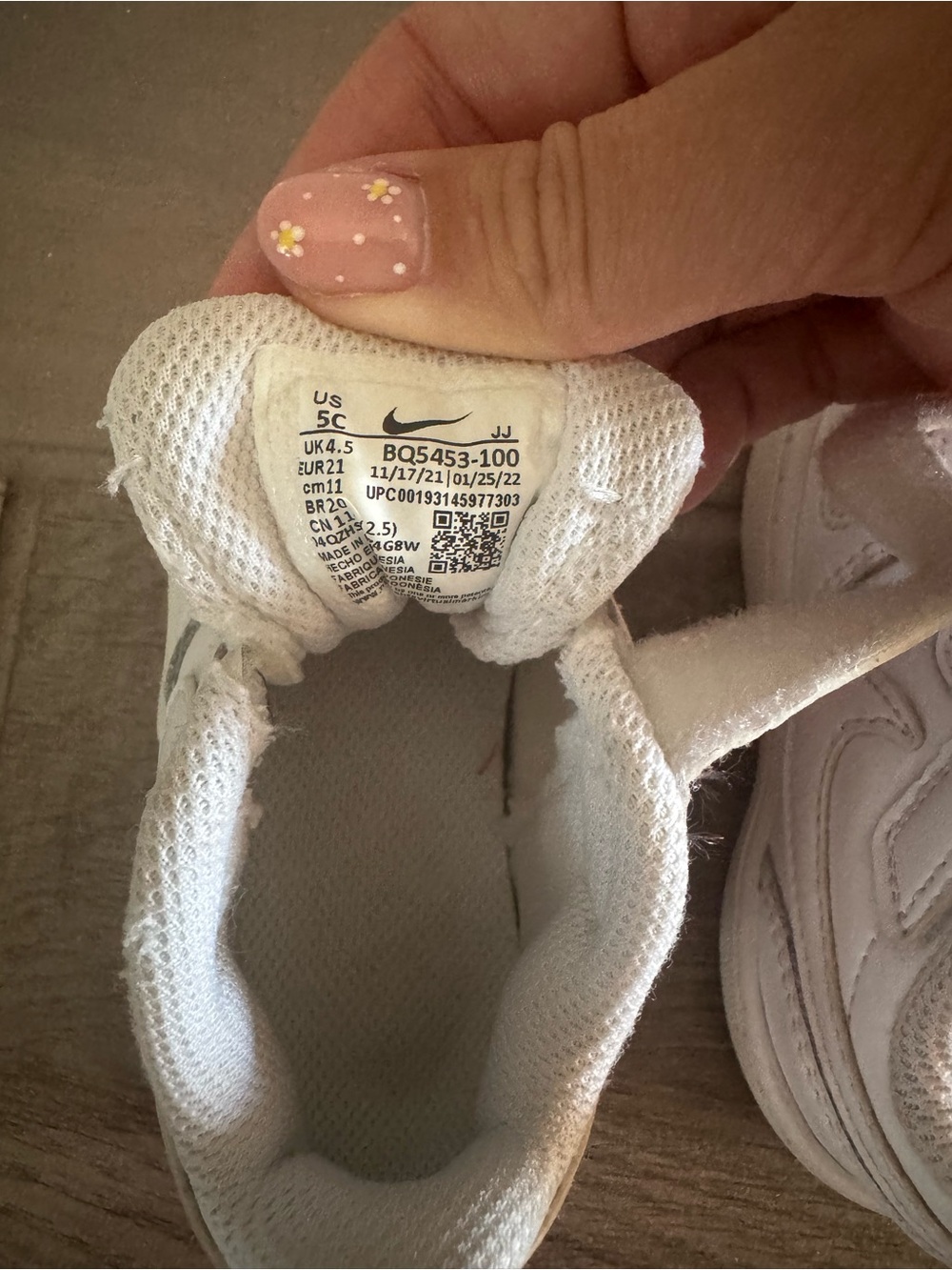 Nike Kids/Toddler Sneakers - Picture 2 of 2